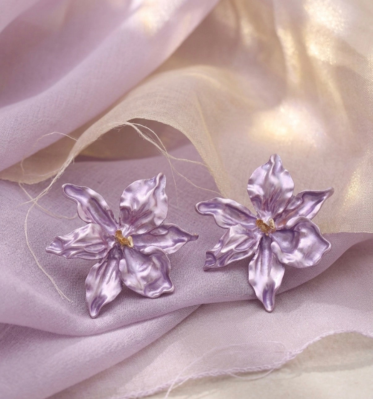 Pendientes flor lila